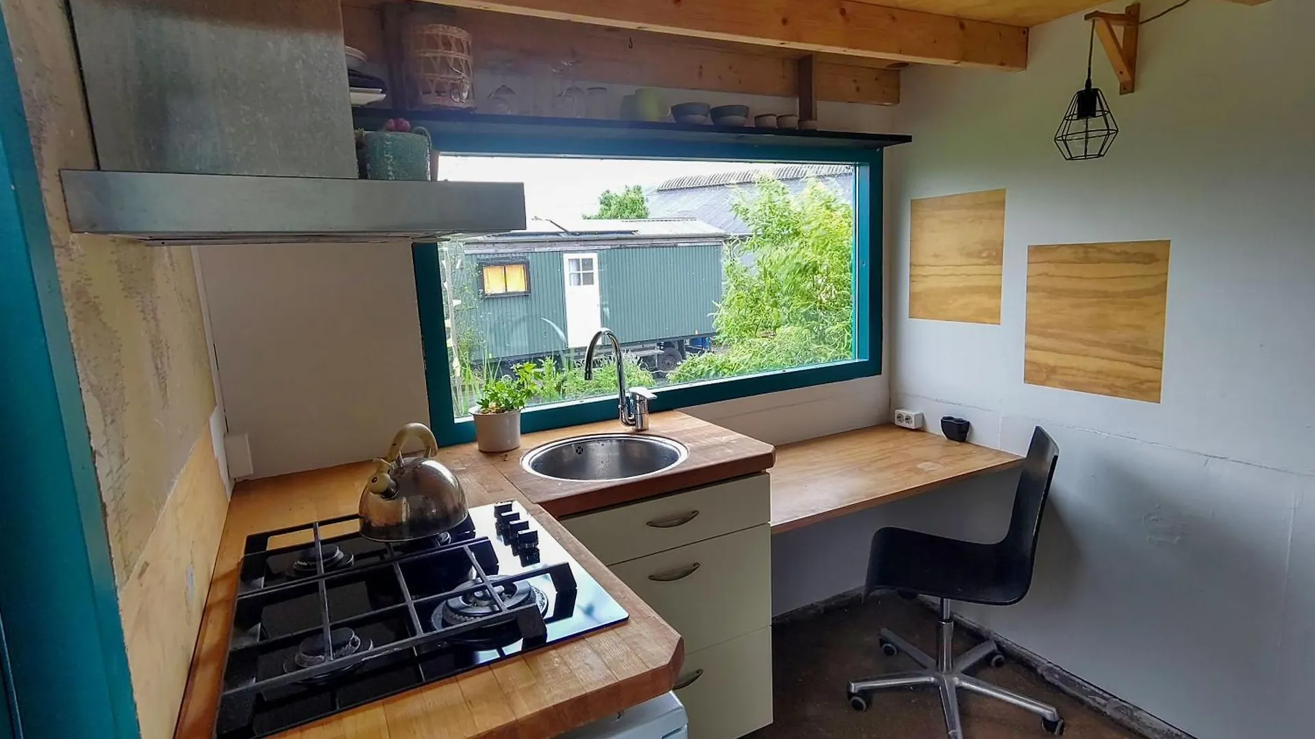 Campsite De Buitenkans Unique Cabins - Urban Camping Rotterdam