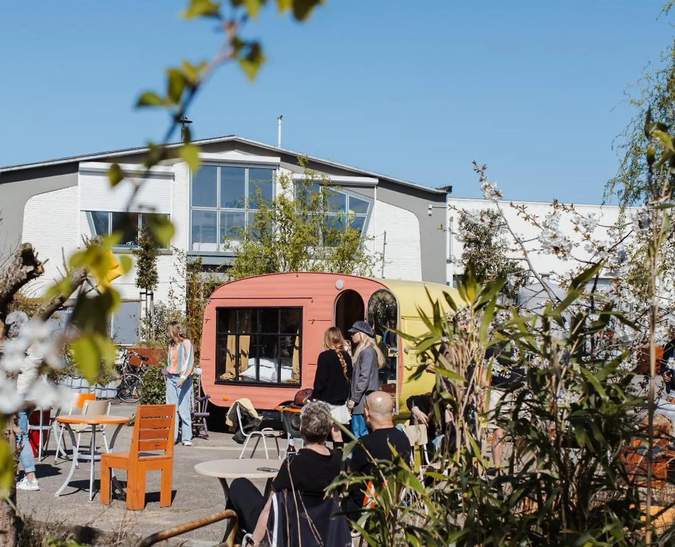 Campsite De Buitenkans Unique Cabins - Urban Camping Rotterdam