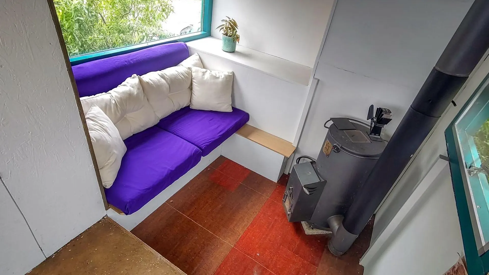 De Buitenkans Unique Cabins - Urban Camping Rotterdam 0*,  Netherlands