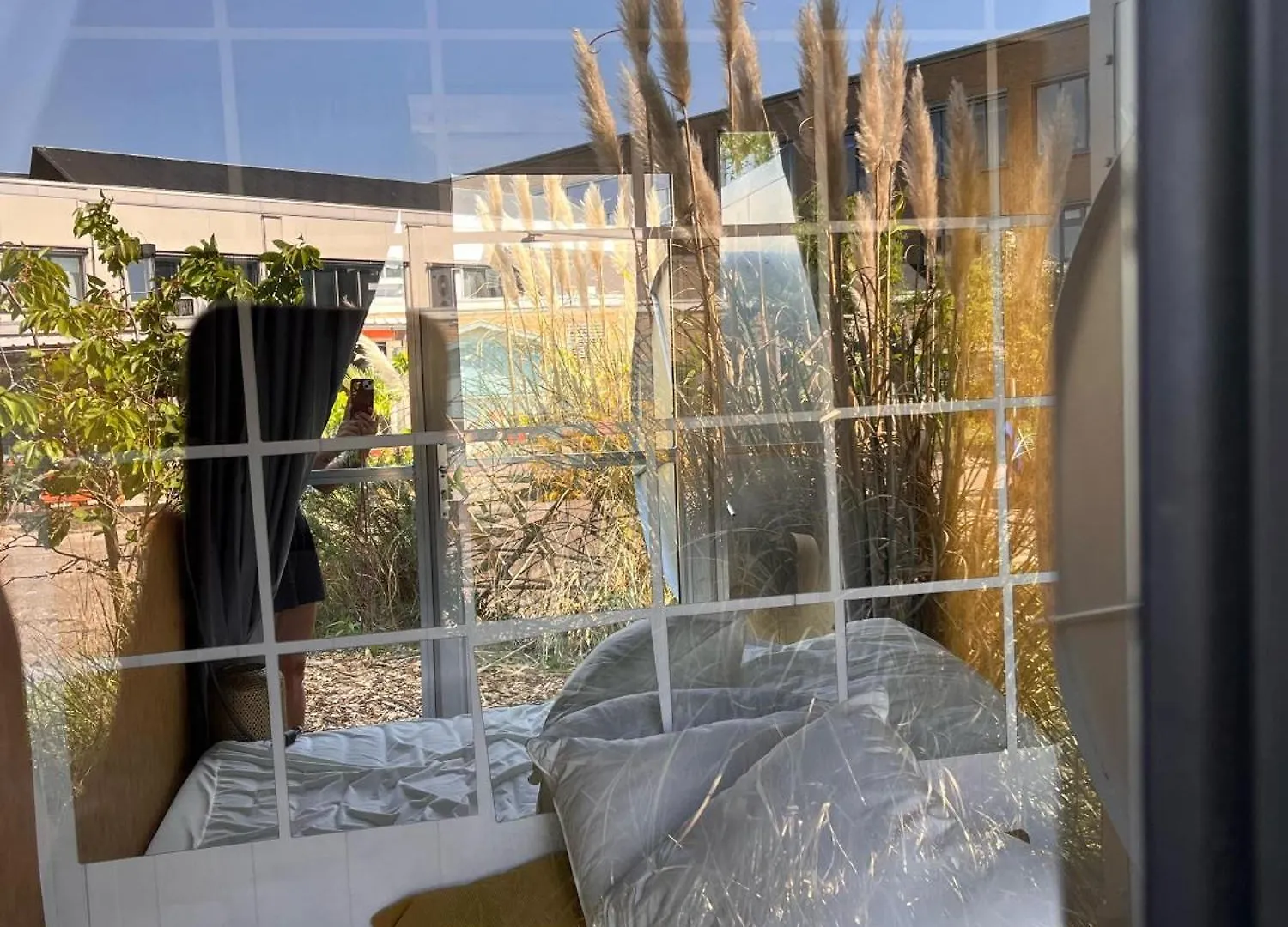 Campsite De Buitenkans Unique Cabins - Urban Camping Rotterdam