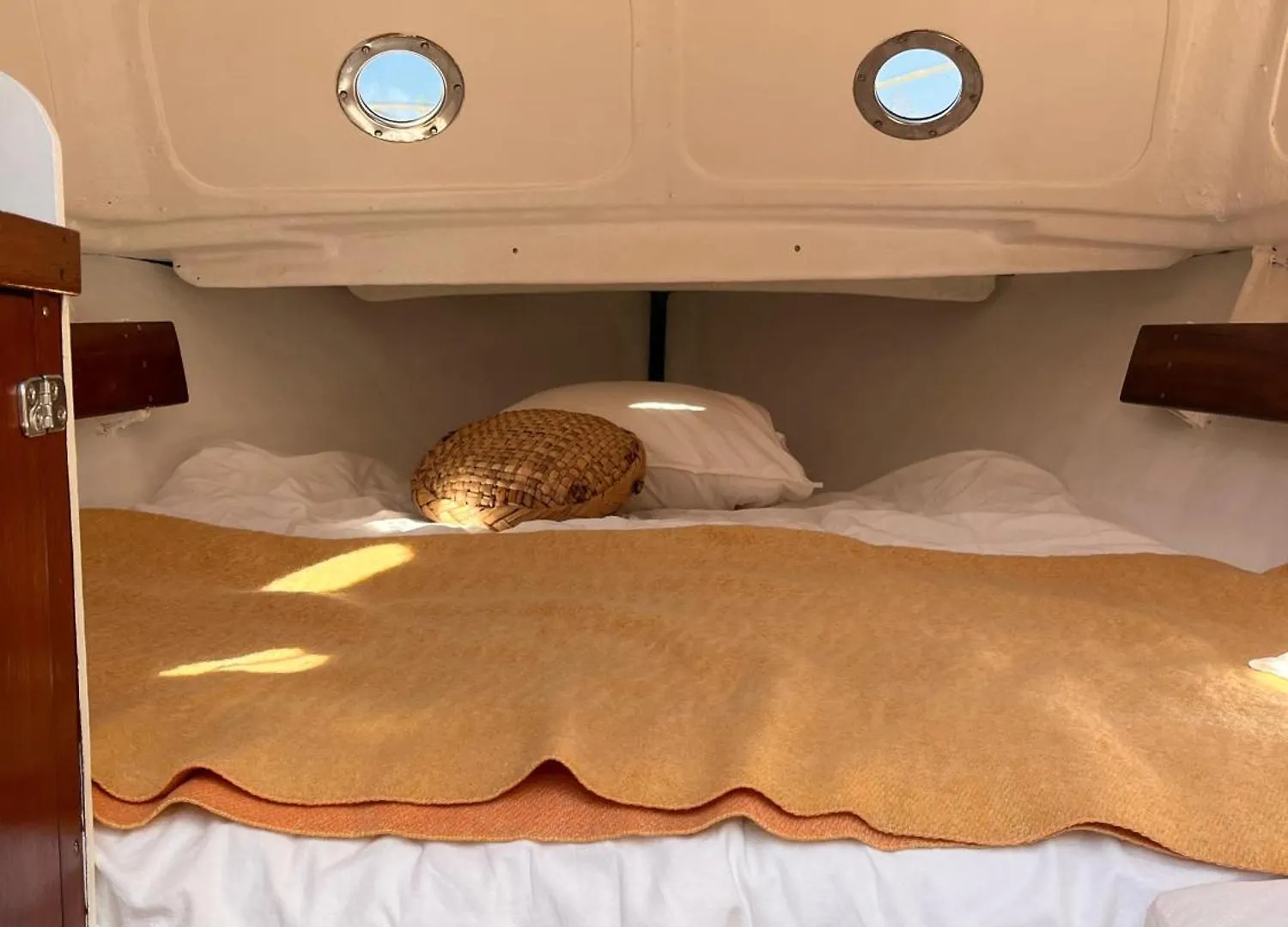 Campsite De Buitenkans Unique Cabins - Urban Camping Rotterdam